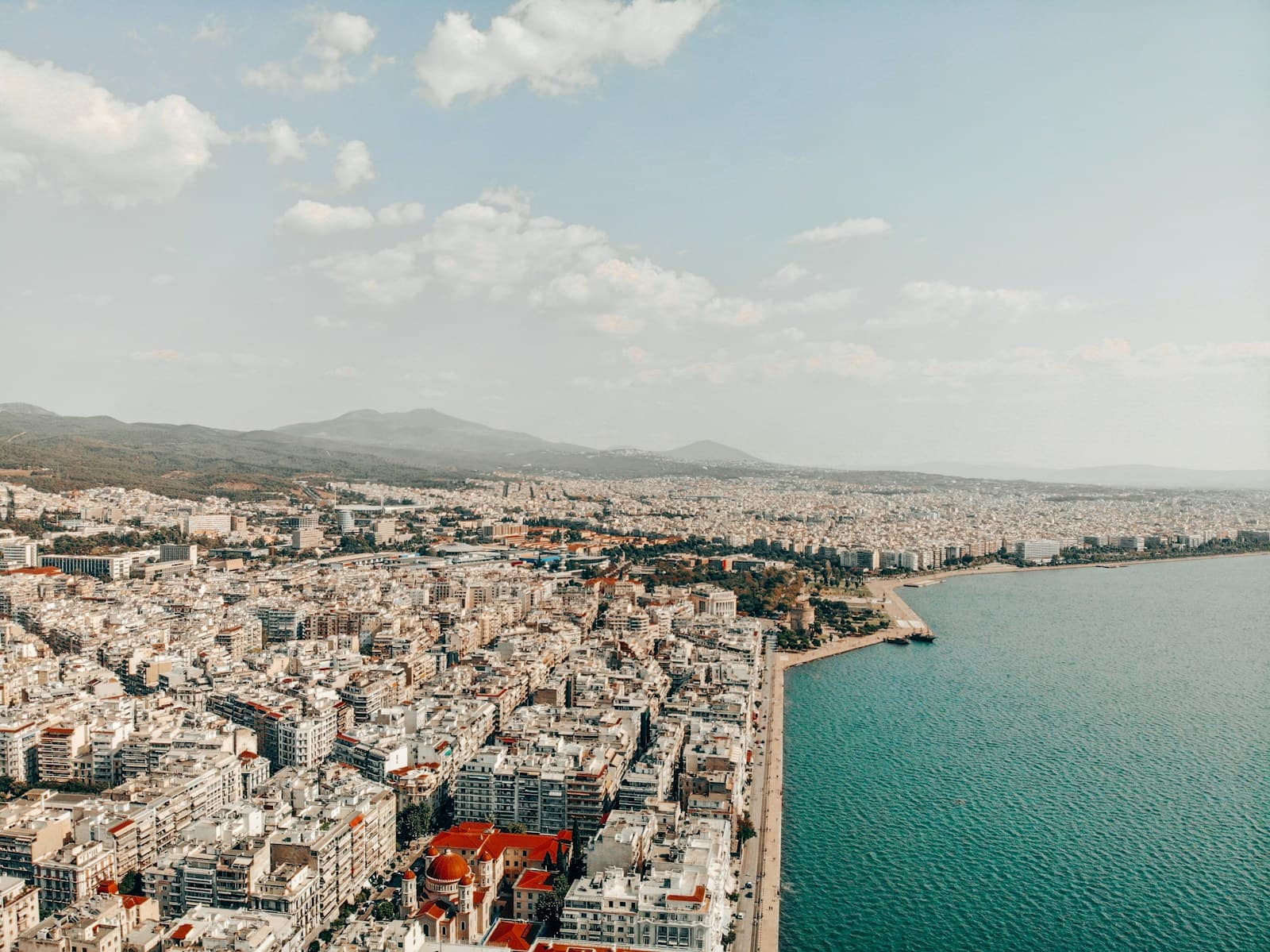 Front de mer de Thessalonique avec la Tour blanche