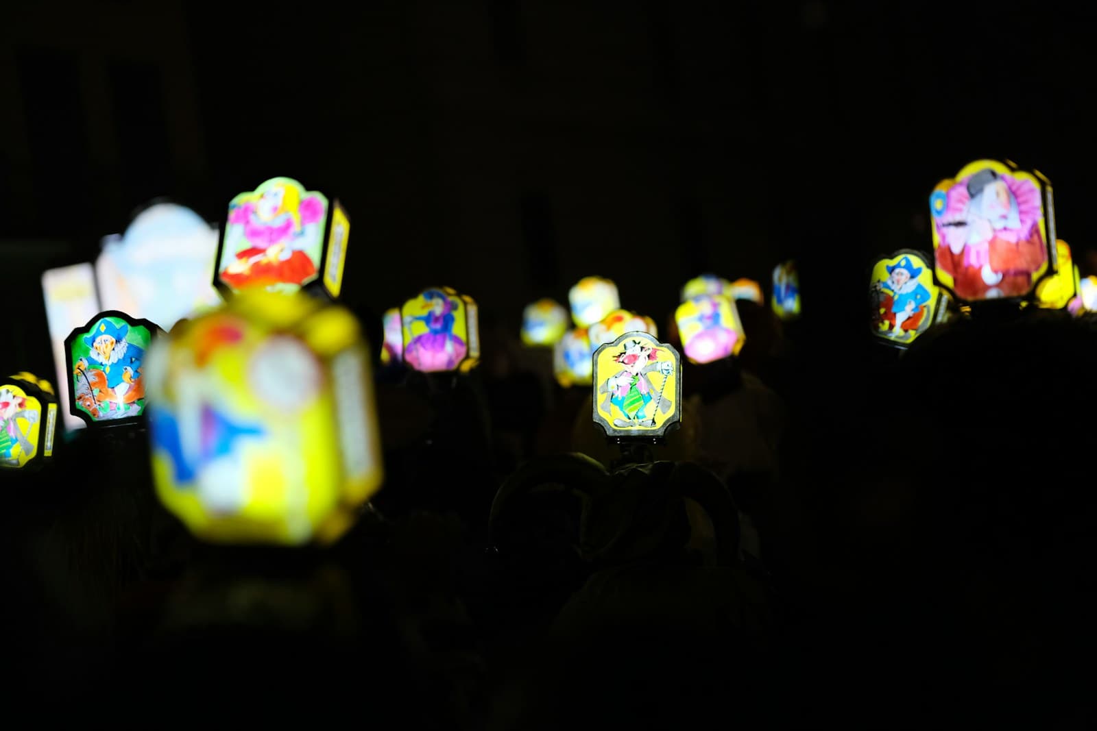 Décorations colorées d'une fête de rue espagnole