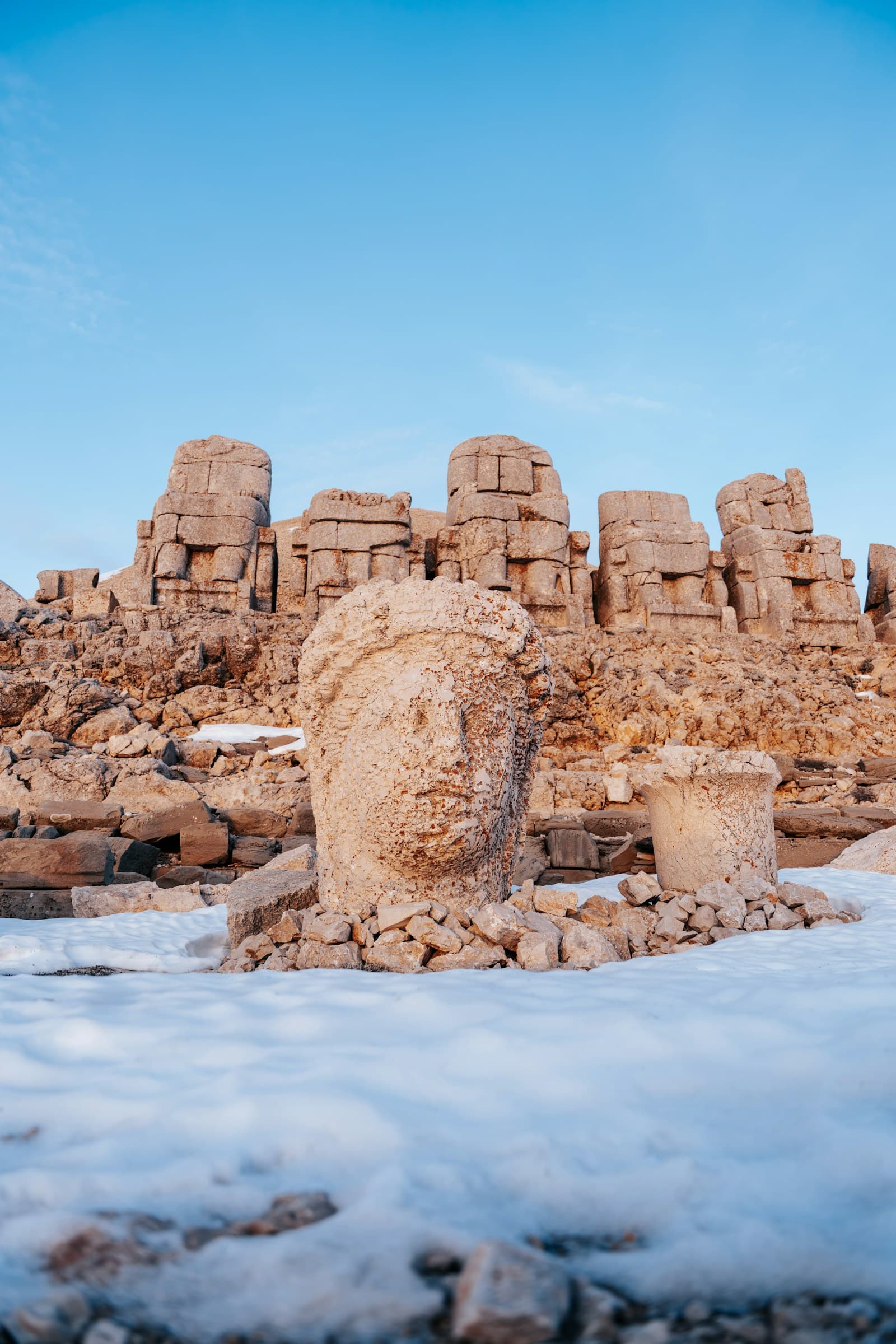 Giant stone heads at Mt Nemrut summit