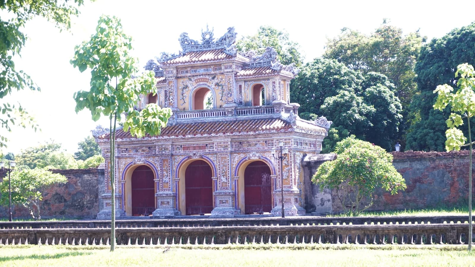 Porte impériale de la citadelle de Hué au centre du Vietnam